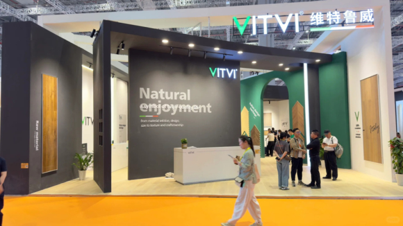維特魯威攜新品驚艷亮相上海展！_1_VITVI 維特魯威地板_來自小紅書網(wǎng)頁版.jpg